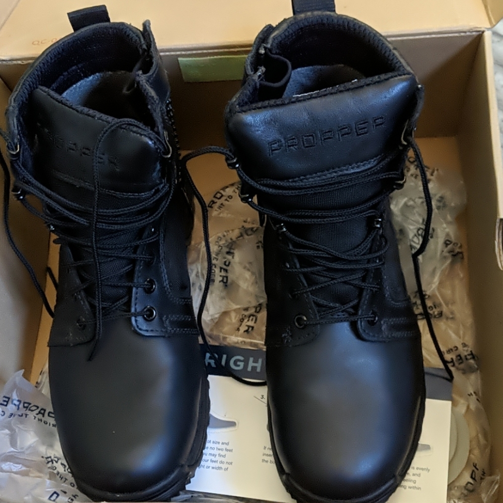 Side Zip Waterproof Boot - Picture 3 of 3